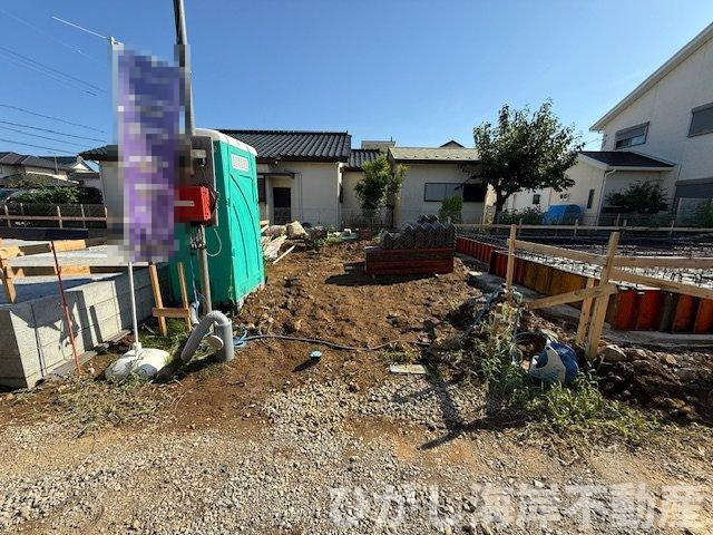 平塚市南豊田　新築戸建　全2棟の駐車場|9月7日撮影　工事中　駐車スペース