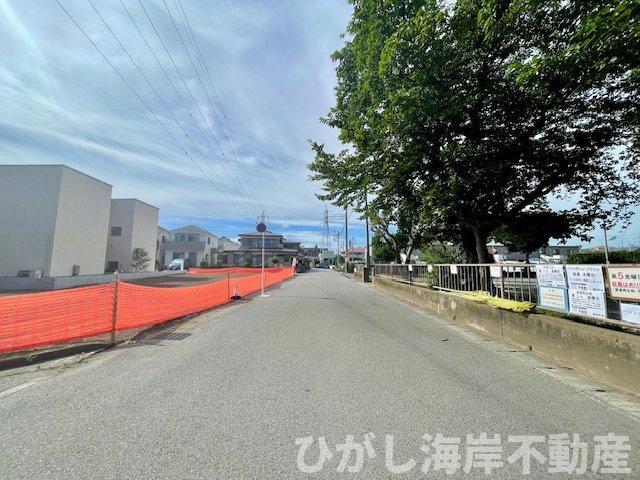 平塚市諏訪町　売地　全3区画の前面道路含む現地写真|現地外観