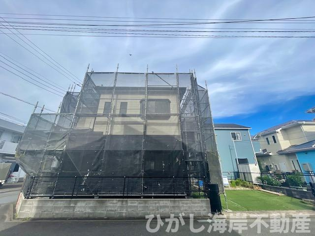 平塚市須賀　中古戸建の外観|7月19日撮影　新規リフォーム中　現地外観