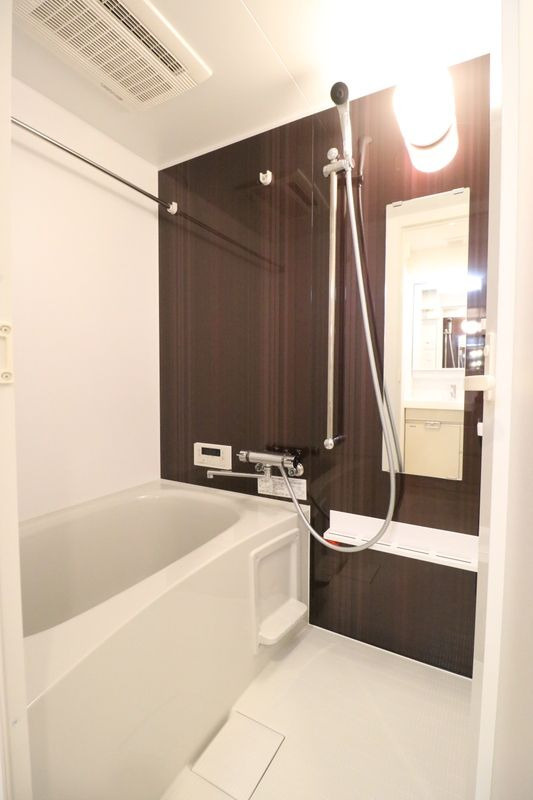 リアンシエルブルーJR香椎の浴室