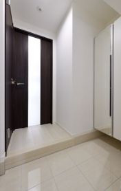 LIBTH箱崎駅前の居間・リビング