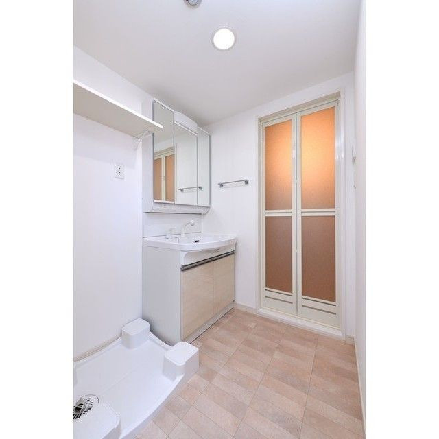 LIBTH箱崎南の居間・リビング