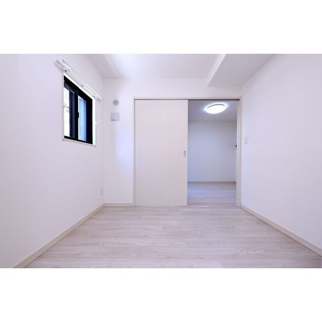 LIBTH箱崎南の居間・リビング