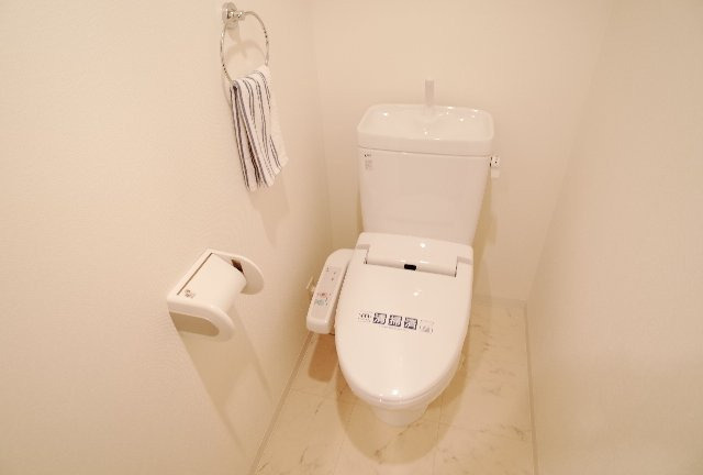 Aden箱崎駅前のトイレ