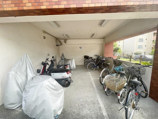 セザール第３鷺沼の駐車場|空き状況に関しましてはお気軽にお問合せ下さいませ。
