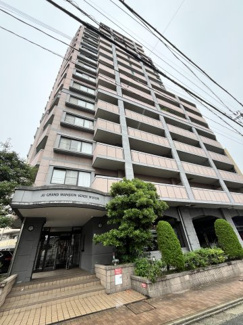 【外観】 | 室見駅まで徒歩9分の好立地です。マリナタウンが徒歩圏内で、食料品から日用品までのお買い物に便利です