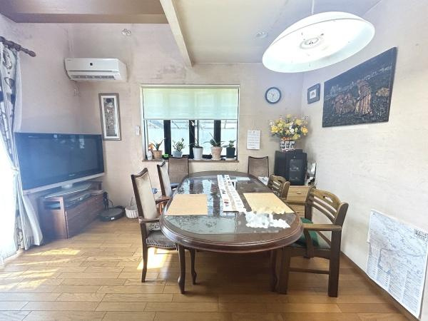 【居間・リビング】