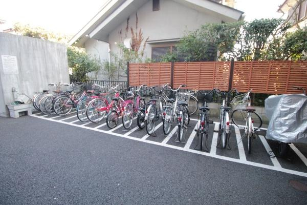 【その他共用部分】 | シャトー早香 | 自転車置き場