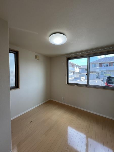 メゾンＲＹＯＳＥＮⅡ　Ｄ棟の洋室