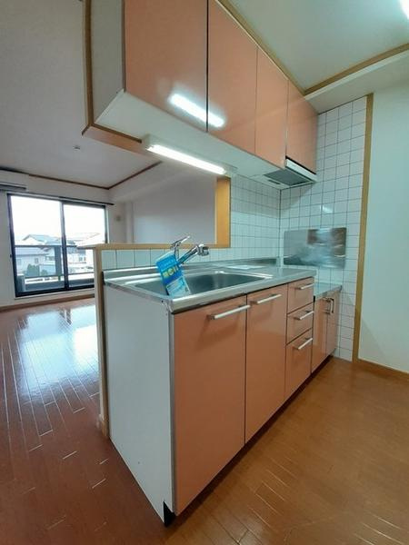 アヴニールヴィラ栂前Ａのキッチン