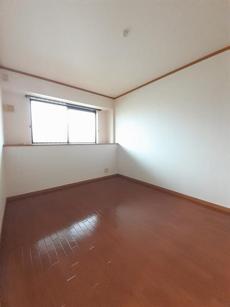 アヴニールヴィラ栂前Ａのその他