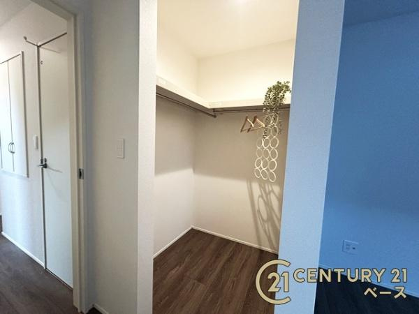 天理市石上町の新築一戸建の収納|広々としたＷＩＣを完備！大きな荷物も楽々収納！