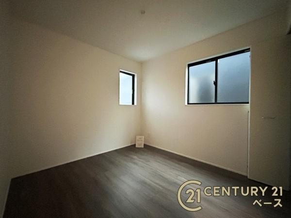 天理市石上町の新築一戸建の洋室|暖かみある広々とした洋室です！