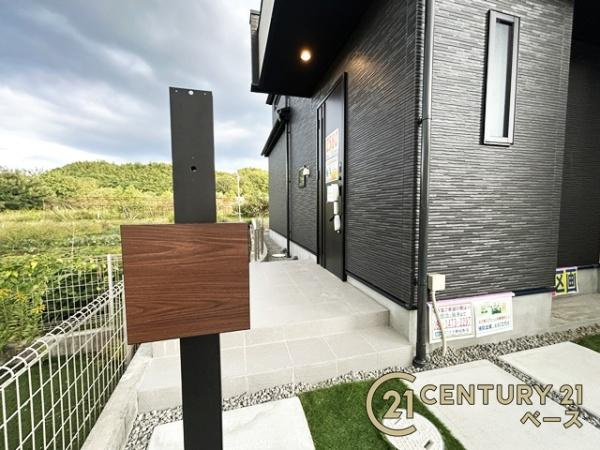 天理市石上町の新築一戸建のその他|■現地撮影写真■こちらは現地ポストです！