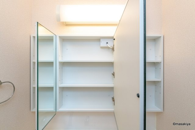 カルポス安茂里の洗面所