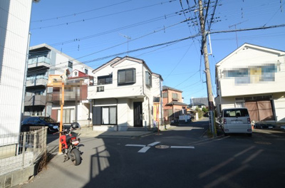 【前面道路含む現地写真】 | 海老名市社家３丁目　中古戸建て