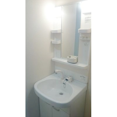 アンプルール フェール アイの内装|きれいな内装です