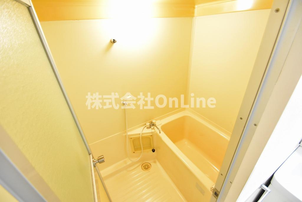 ライゼックス山本の浴室