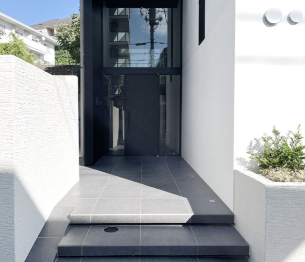 ReveResidence白金台Ⅲのエントランス