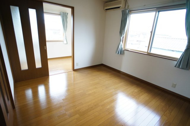 【洋室】 | 中山８貸家