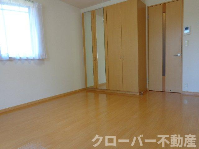 フェリスの居間・リビング|洋室と出窓