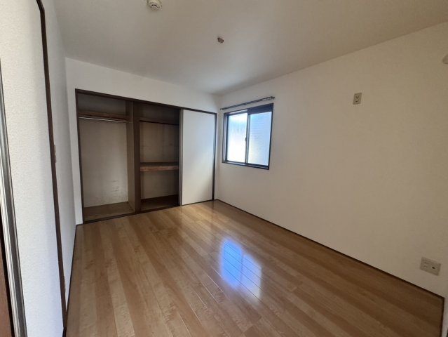 メゾンドブライトン Aの洋室