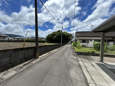 【前面道路含む現地写真】 | 北諸県郡三股町樺山　643万円