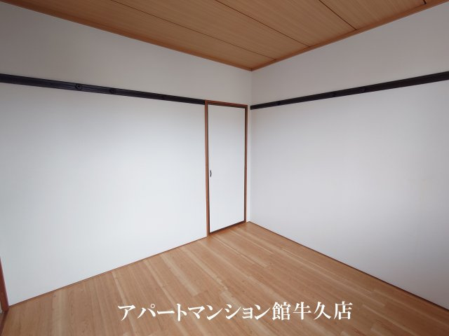 MHハイツみどり野の洋室