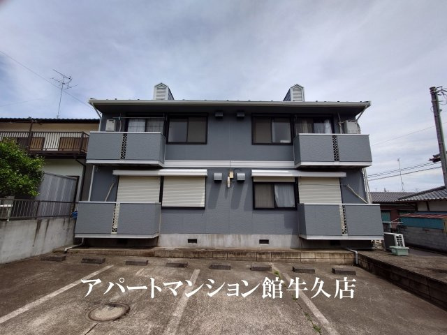 MHハイツみどり野の外観