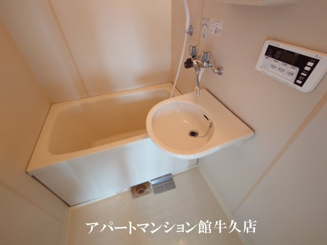 MHハイツみどり野の浴室