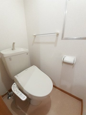 ウィッラ　アルテ　Ａのトイレ|落ち着いたトイレです