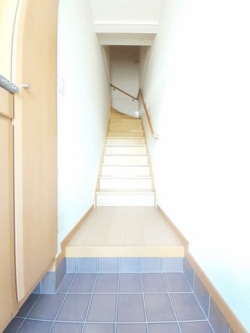 ウィッラ　アルテ　Ａの玄関|収納もある玄関です