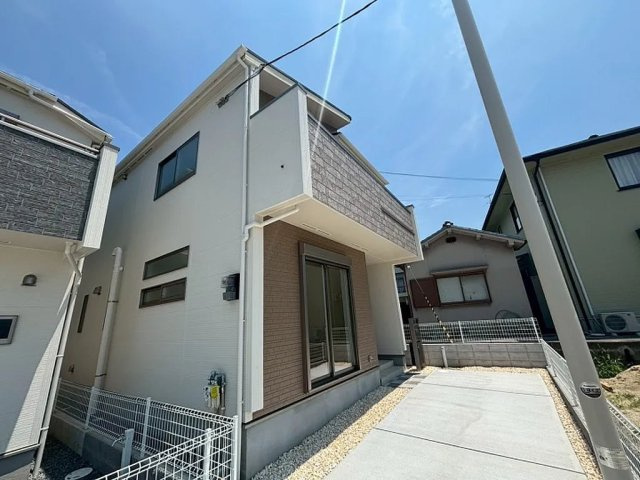 高野道1丁目　新築一戸建ての駐車場|駐車2台可能
■物件内覧・資金計画相談・住宅ローン相談、リフォーム相談、お問合せ受付中■
※当日・翌日のご内覧、ご相談はお電話でのお問合せがスムーズです！