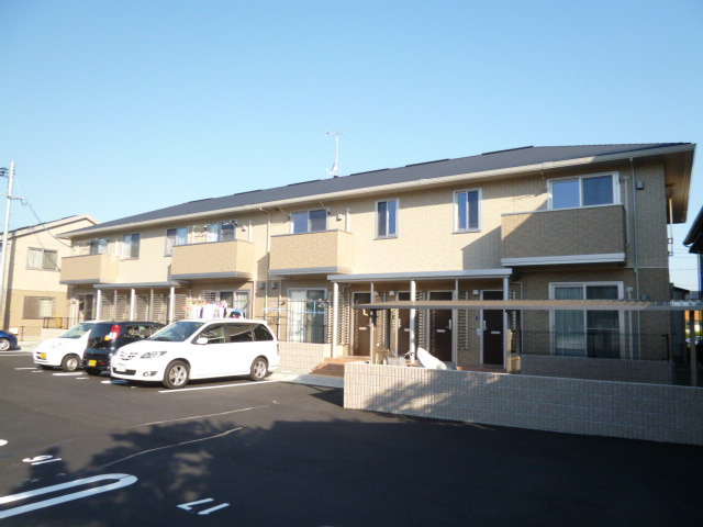 岡山市南区彦崎のアパートの外観