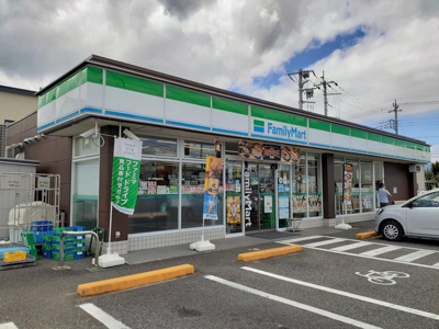 【周辺】 | グレイスフル | ファミリーマート甲府上町店まで550m