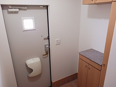 【玄関】 | ミシェル | 明るい玄関です