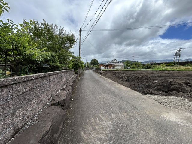 【前面道路含む現地写真】 | 三股町樺山　480万円