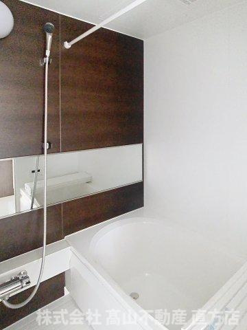 Gloire遠賀野Bの浴室