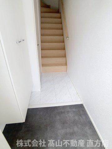 Gloire遠賀野Bの玄関