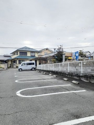 【駐車場】 | オオタニ織平Ａ | 駐車場完備です