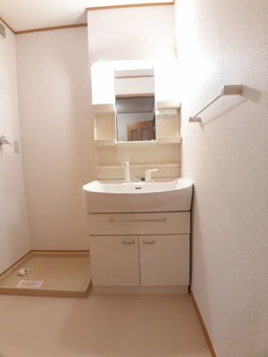 【洗面所】 | オオタニ織平Ａ | ゆったりとスペースのある洗面所