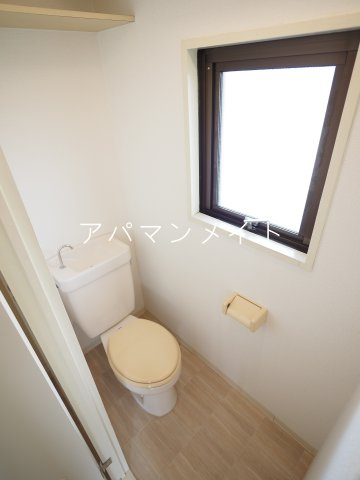 【トイレ】 | ハマグランデ | 収納棚のあるトイレです