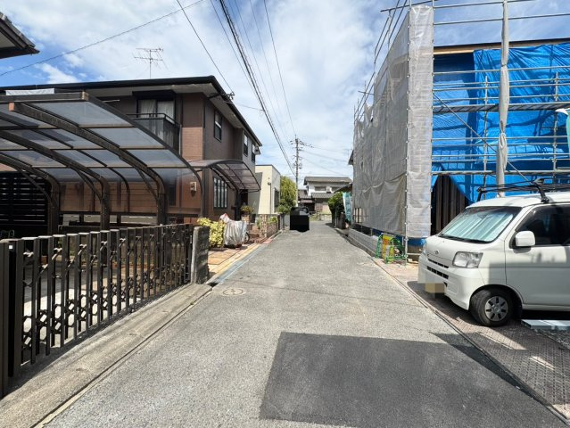 【前面道路含む現地写真】の画像