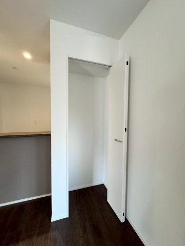 ーBloomーブルームー小倉南区津田新町1丁目2期　【小倉南区　新築戸建て】の収納|リビングにも収納完備で散らかりがちなリビングもスッキリ　【小倉南区　新築戸建て】