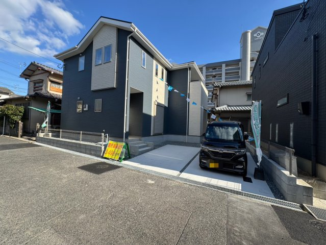 ーBloomーブルームー小倉南区津田新町1丁目2期　【小倉南区　新築戸建て】の駐車場|駐車スペースは3台可能♪