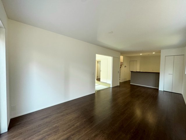 【居間・リビング】の画像