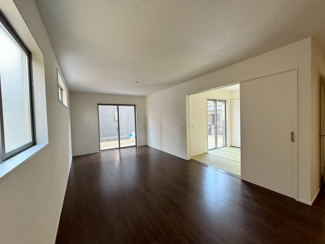 【居間・リビング】の画像