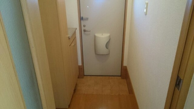 【玄関】 | サニー・レジデンス橋本Ⅱ | 毎日通る玄関はこちらです