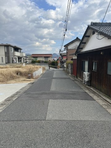 【前面道路含む現地写真】の画像