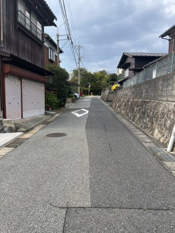 【前面道路含む現地写真】の画像